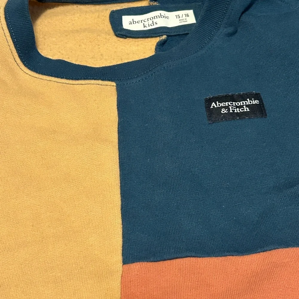 Abercrombie & Fitch Kids Colorblock Sweatshirt - Blue, Tan, Orange sz:15/16 or s
